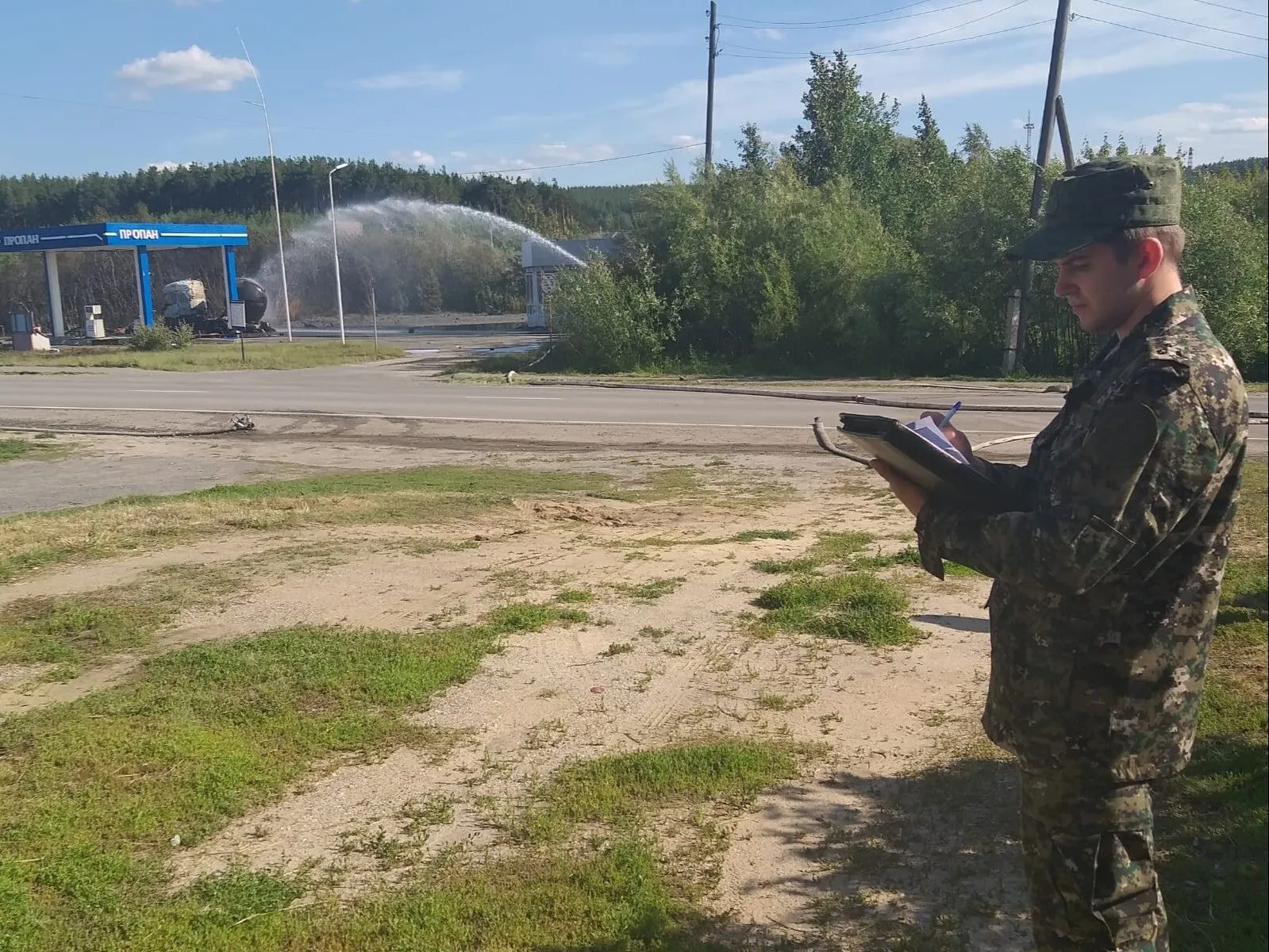 Пожар на газовой заправке в свердловской Талице возник при заполнении резервуара газом - СК