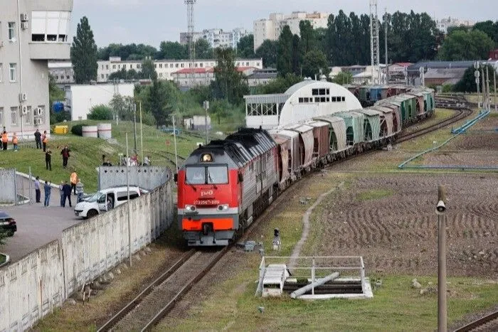 В Кремле положительно расценили изменение подхода ЕС к калининградскому транзиту