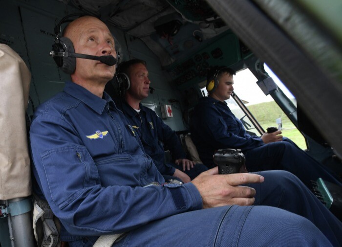 На борту жестко севшего в Иркутской области Ми-8 был только экипаж - власти региона