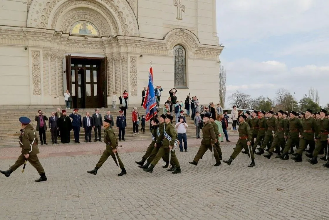 Около 2 тыс. донских казаков приняли участие в военно-полевом выходе в Ростовской области