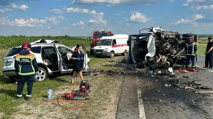 Двое взрослых и ребенок погибли в ДТП под Саратовом