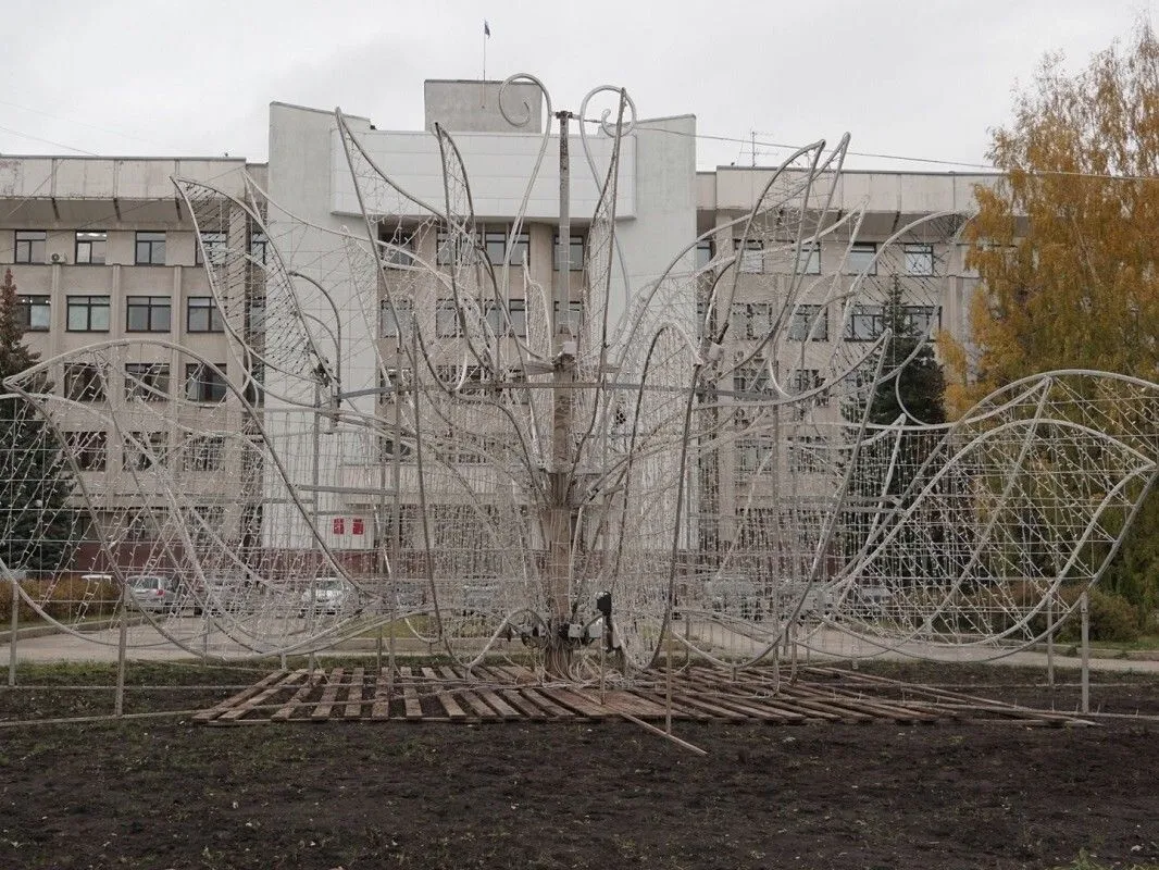 Вологду начали украшать к Новому году