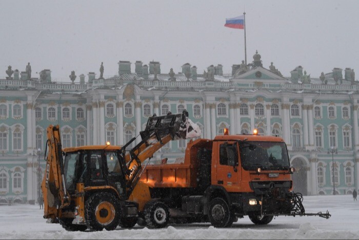 Снегоплавилки Петербурга приняли более 330 тыс. кубометров снега с начала зимы