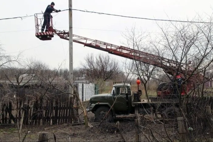 Непогода стала причиной нарушений электроснабжения в регионах РФ - Минэнерго РФ