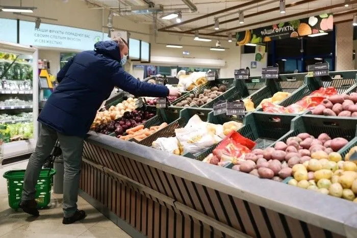 Минпромполитики Крыма выявило значительные наценки на социальные продукты в местных сетях