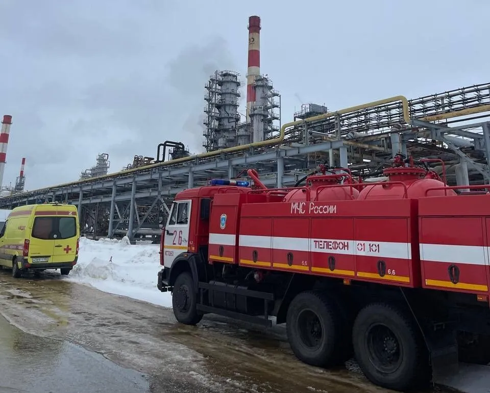 Установка НПЗ в нижегородском Кстово горит после атаки беспилотника