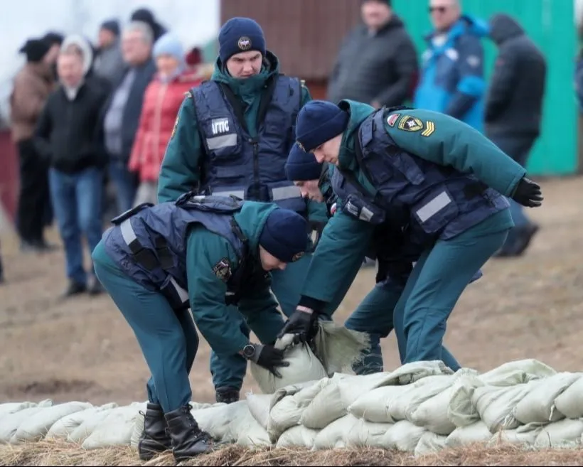 Уровень воды в водохранилище Кургана понижают в ожидании паводка