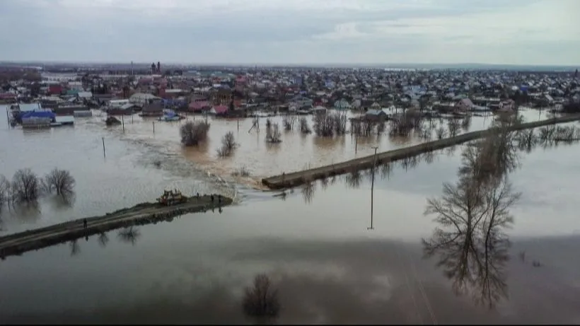 В зону масштабного половодья в Оренбургской области могут попасть еще 6 тыс. домов и более 20 тыс. человек - МЧС РФ