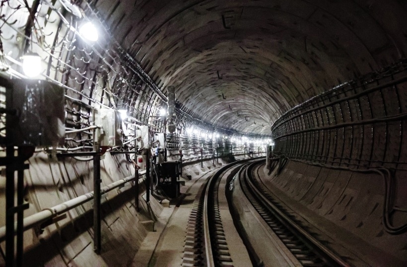 Завершается строительство трех станций Троицкой линии метро - Собянин