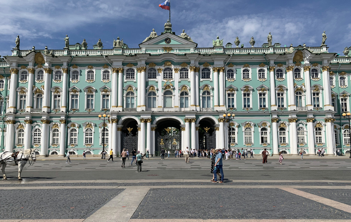 Петербург ждет роста въездного турпотока в 2024 году, в том числе за счет повторных туристов