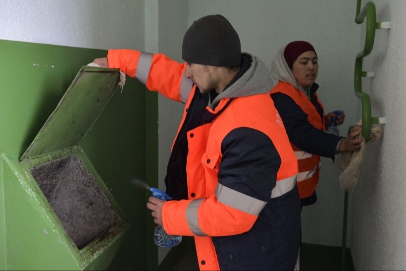 Более 700 мусоропроводов заменят в жилых домах Москвы в этом году