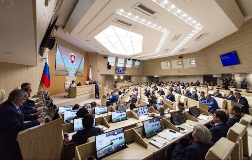 Выборы в крымский парламент назначены на 8 сентября