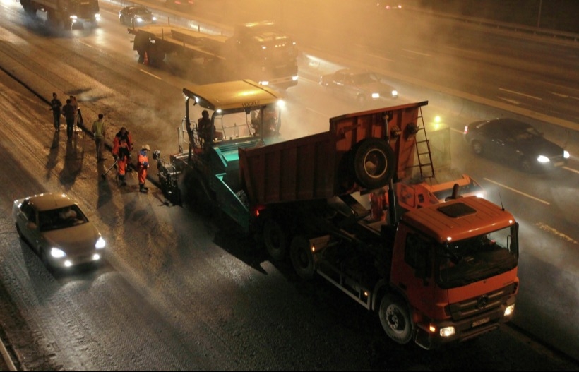 Более 1,2 млн кв.м дорожного покрытия обновят на МКАД