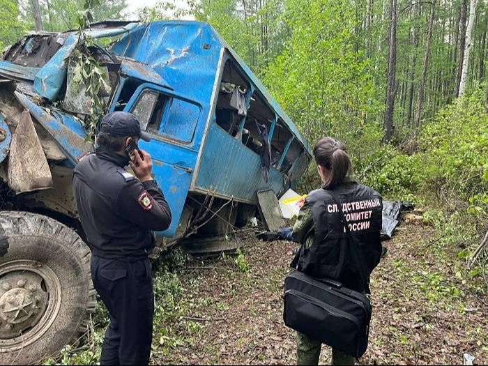 В аварии с вахтовым автобусом в Забайкалье пострадали 28 человек