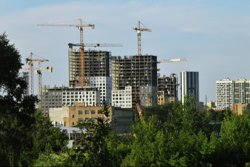 Ввод жилья в России в этом году идет неплохими темпами – Хуснуллин