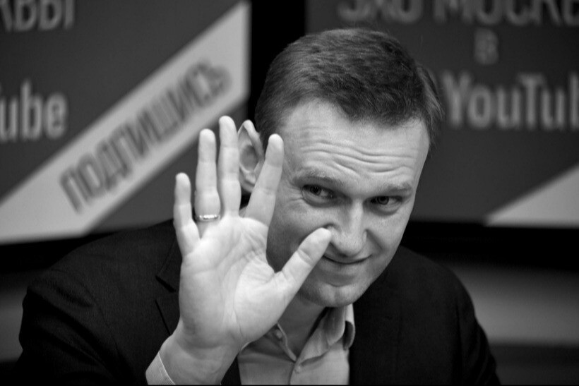 Глава ФССП: производство по взысканию долгов Навального приостановлено