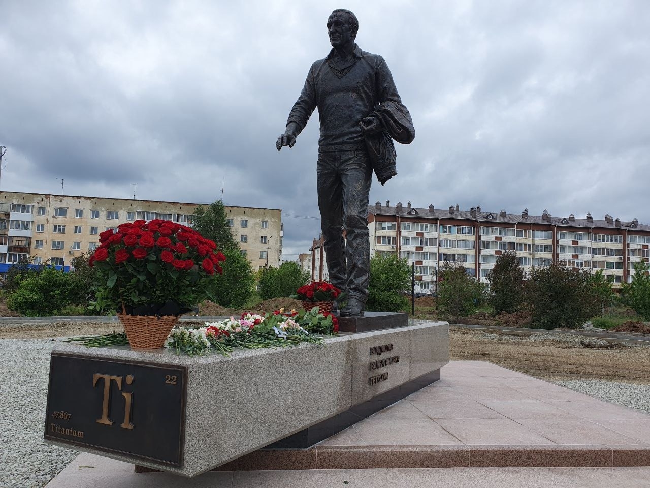 Памятник экс-главе "ВСМПО-Ависма" Тетюхину открыли в Верхней Салде