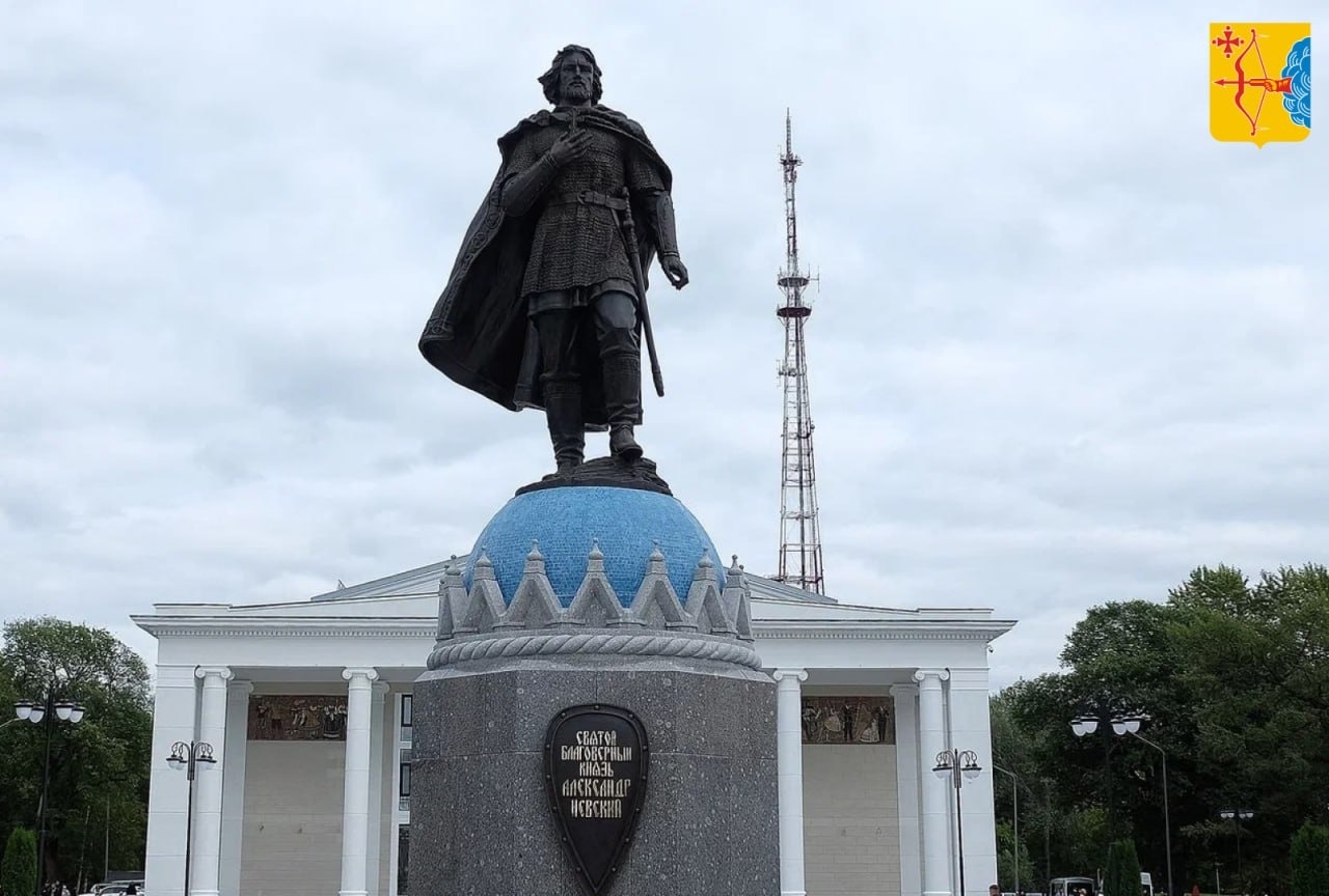 Памятник князю Александру Невскому открыли в Кирове