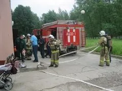 Спасатели в Смоленской области провели учения по тушению пожара в больнице