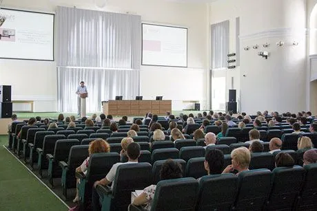 Более тысячи потенциальных чиновников Севастополя пройдут переобучение по российским стандартам