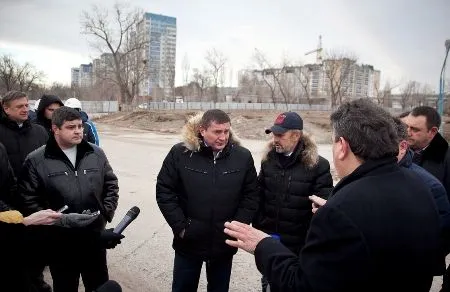 При строительстве стадиона к ЧМ-2018 в Волгограде необходимо задействовать местные компании - губернатор