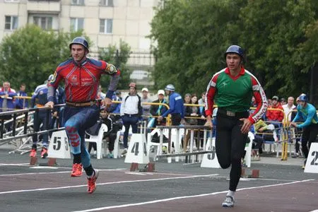 Чемпионат МЧС по пожарно-прикладному спорту открылся в Челябинске