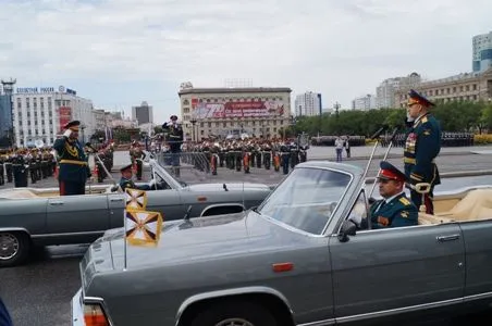 Хабаровск отметил 70-летие окончания Второй мировой войсковым маршем и открытием мемориала