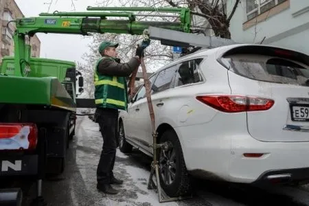 Сотрудники столичной службы эвакуации до конца года пройдут "курсы вежливости"