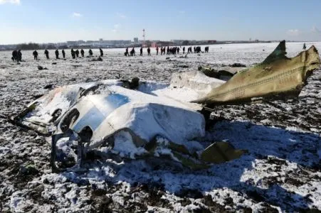 Расширена площадь поиска обломков разбившегося в Ростове-на-Дону самолета