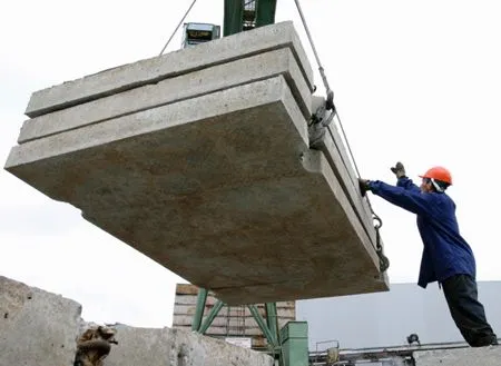 Экс-глава муниципалитета в Поморье предстанет пред судом за продажу железобетонных плит с военного аэродрома "Лахта"