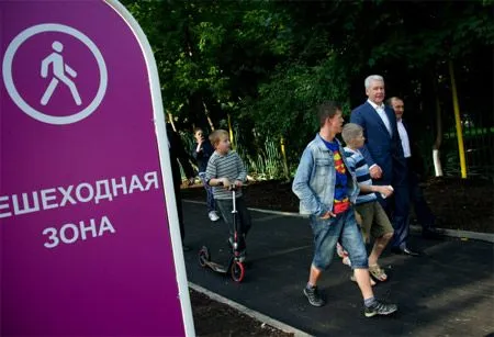 Пешеходная зона будет организована от "Парка Легенд" до метро "Автозаводская"