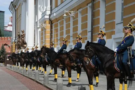 Жители Тулы впервые увидят церемониальный развод конных и пеших караулов Президентского полка