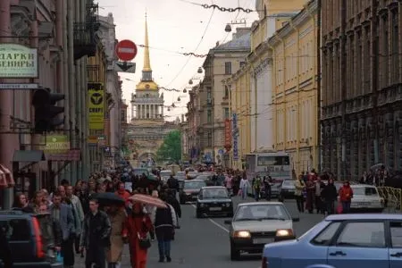 Летние грозы вновь ждут Петербург в выходные