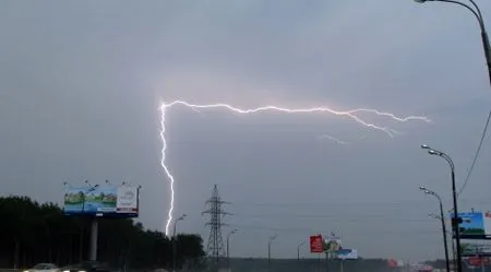 Гроза надвигается на Москву в ближайшие часы