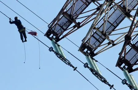 Электроснабжение восстановлено во всех районах Кировской области, пострадавших от ледяного дождя