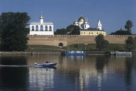 Ученые установили, что Новгородский кремль был заложен на 300 лет раньше, чем считалось до сих пор