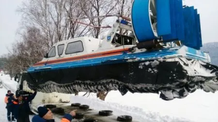 Поиски разбившегося на Алтае вертолета возобновятся утром в среду