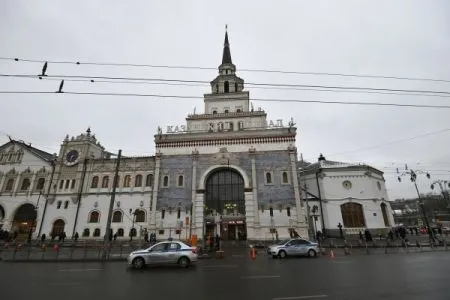 Более тысячи человек эвакуированы из Казанского вокзала столицы из-за подозрительного предмета