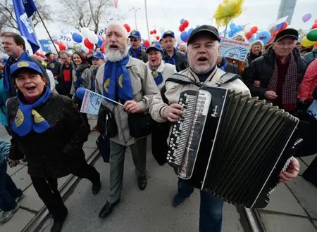 Порядка 100 тыс. человек примут участие в первомайских мероприятиях в Свердловской области