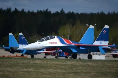 Пролет "Русских витязей" в Туле отменили из-за непогоды