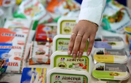 Запрещен ввоз молочной продукции нескольких предприятий Белоруссии в РФ