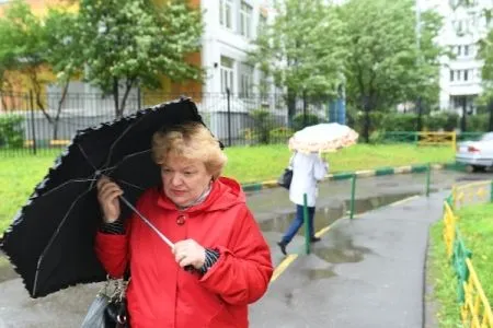 Непогода надвигается на Поволжье: прогнозируются грозы, ливни, град и шквалистый ветер