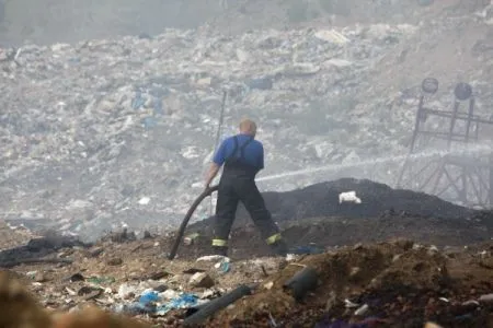 Открытое горение на челябинской свалке ликвидировано, концентрация вредных выбросов не превышена