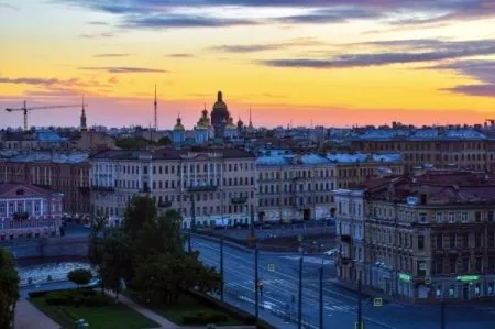 Парламент Петербурга рассмотрит вопрос референдума о передаче Исаакия РПЦ