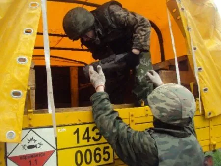 Силовики нашли в доме ликвидированных боевиков склад боеприпасов и мастерскую по изготовлению взрывных устройств