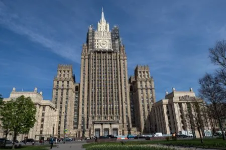 МИД РФ лишит доступа в Госдуму до 10 американских СМИ