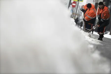 Более половины от месячной нормы снега выпало в Ханты-Мансийске за сутки