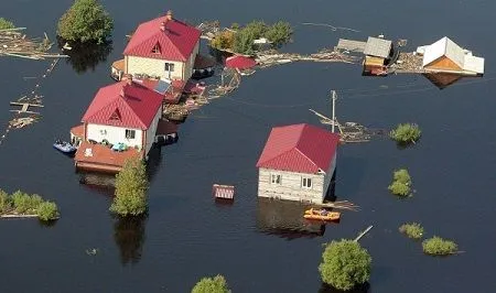 Два человека погибли в зоне подтопления в Алтайском крае