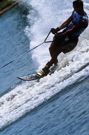 Фестиваль водного экстрима Flyboard Weekend пройдет в Геленджике в мае