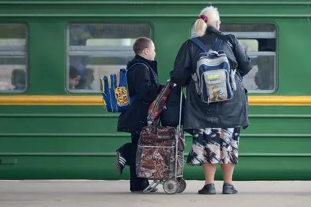 Студентам и школьникам в Воронежской области с сентября предоставят 50-процентную скидку на проезд в электричках